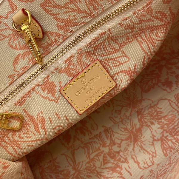 ルイヴィトンバッグ着用イメージ